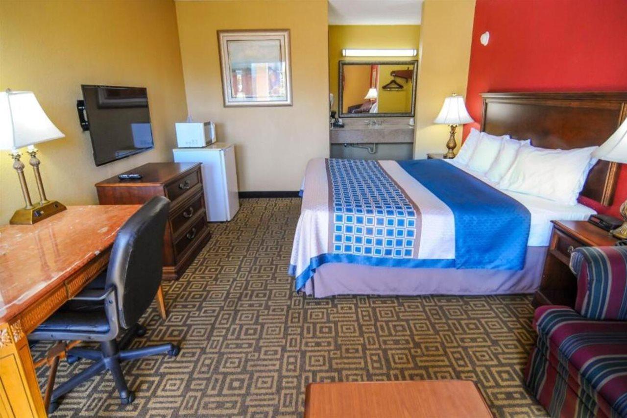 Heritage Inn Milledgeville Εξωτερικό φωτογραφία